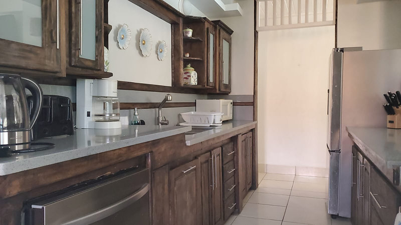 rainbow-villa, Rainbow Villa, Kitchen 8, Tobago, Tobago